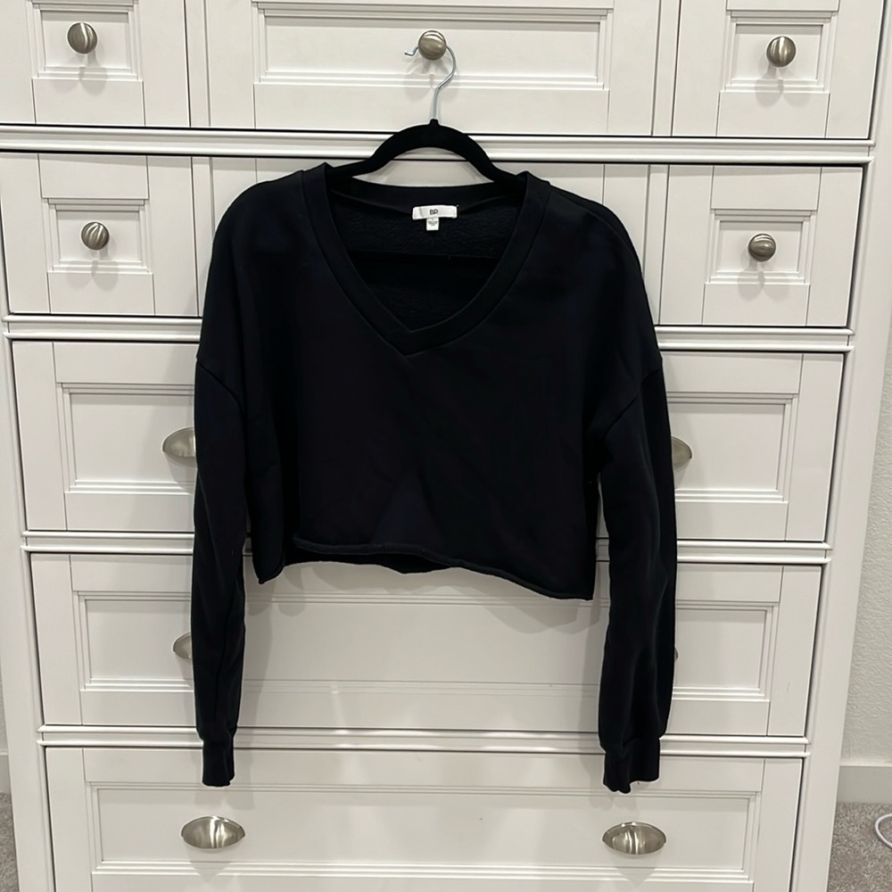 BP Cropped Black V-Neck Sweatshirt - Size L